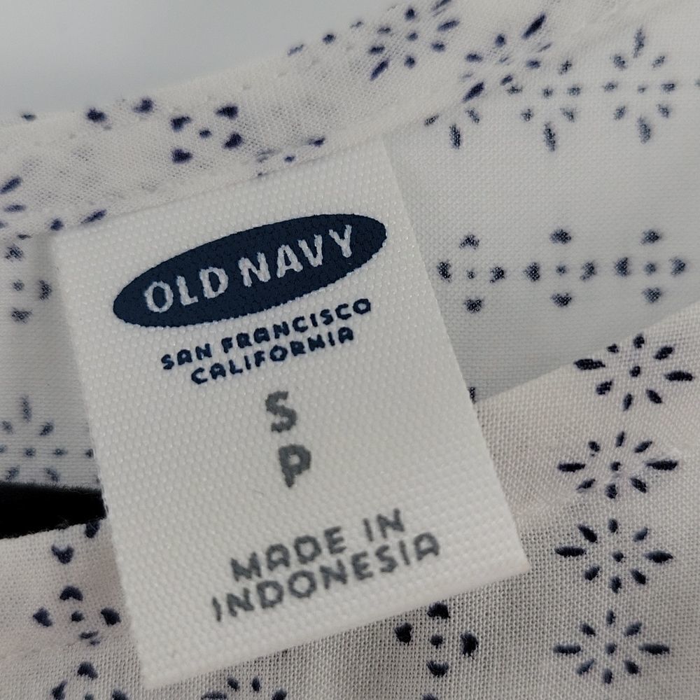 3 For $20 Old Navy white and Blue Top size SP - Picture 2 of 5
